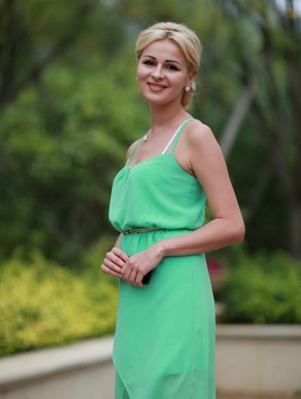 Cg-4WFJIYieIc3cnAAGs79-EIVYAAMJ1QBO7x8AAa0H290